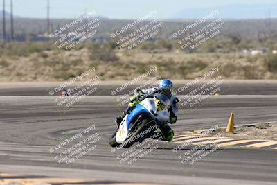 media/Jan-15-2026-Racers Edge (Thu) [[dfebeb70ab]]/3-B Group/Session 2 (Turn 11)/